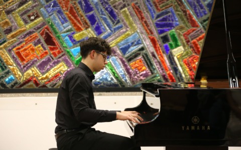 Gabriele Rizzo trionfa al Concorso strumentistico Città di Giussano