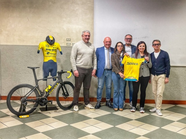 Presentazione della squadra e della maglia del Velo Club Sovico
