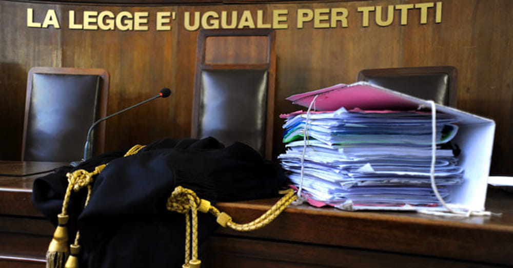 Processo per furti in appartamento: due cileni accusati