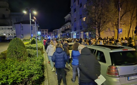 Carate Brianza: bestemmie durante la Via Crucis, identificati quattro minori