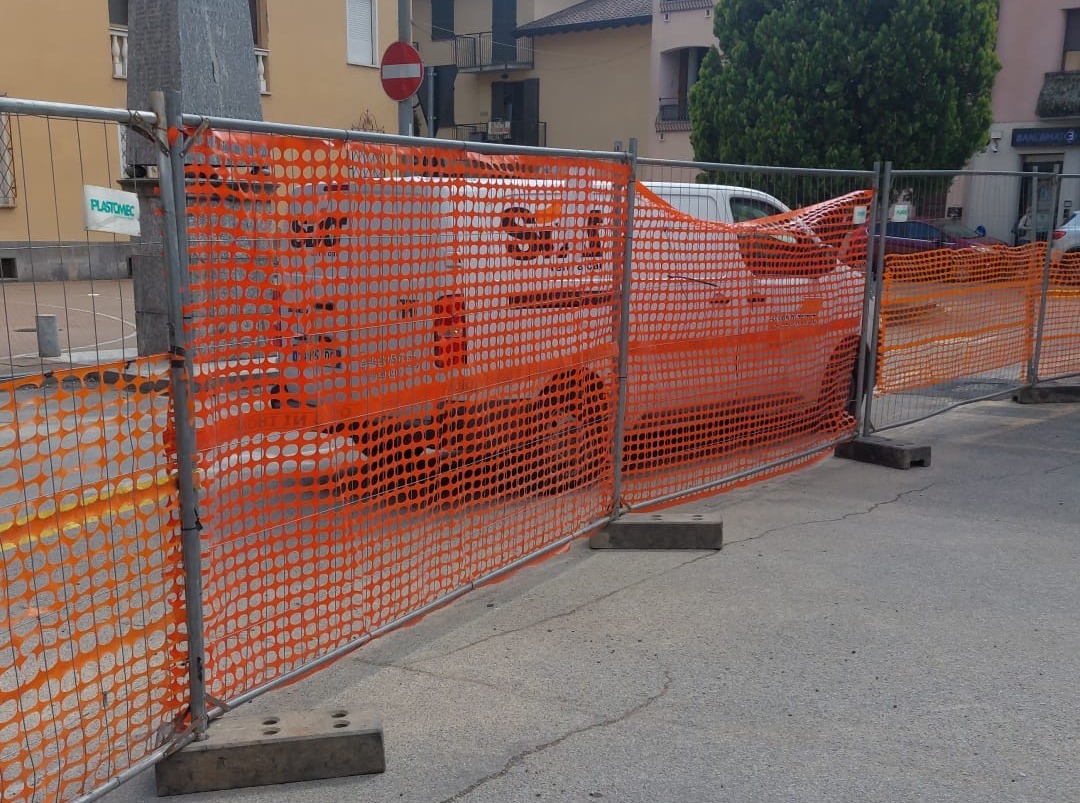 Incidente con tubi del gas tranciati, allerta in paese