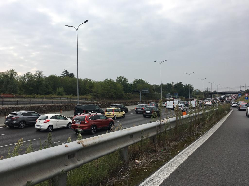 Chiusura della carreggiata della Valassina per un incidente