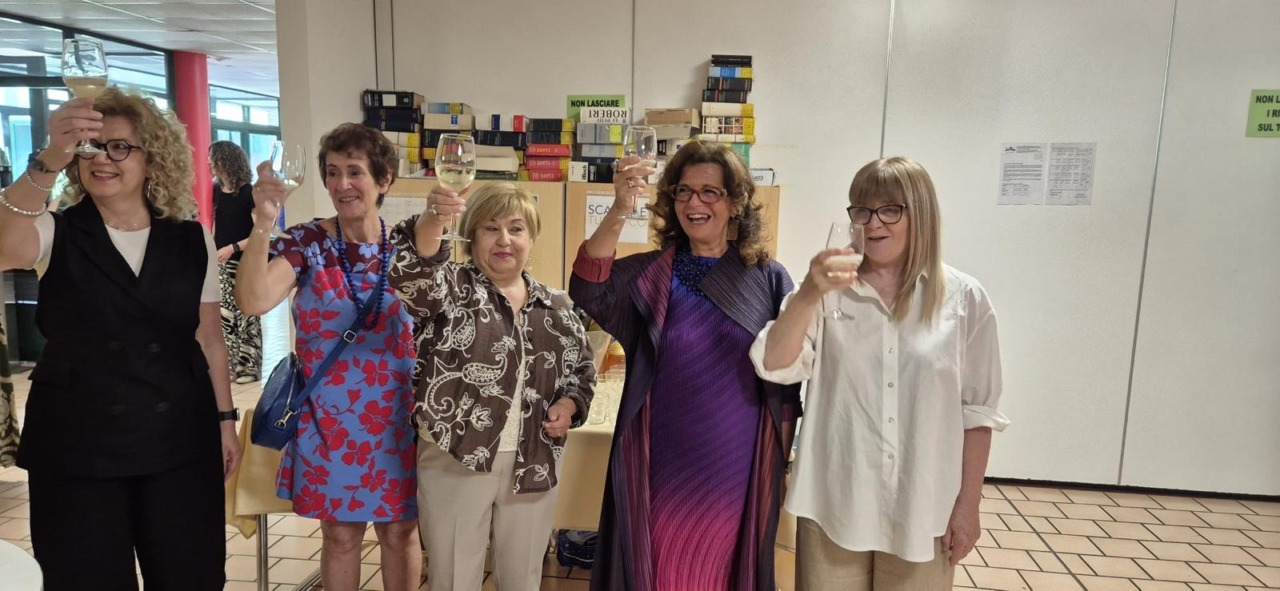 Maria Luisa Valli, la storica professoressa di inglese del Gandhi, va in pensione dopo 44 anni