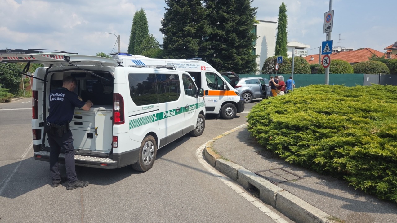 Incidente in via Diaz a Giussano, tre feriti tra cui un bambino
