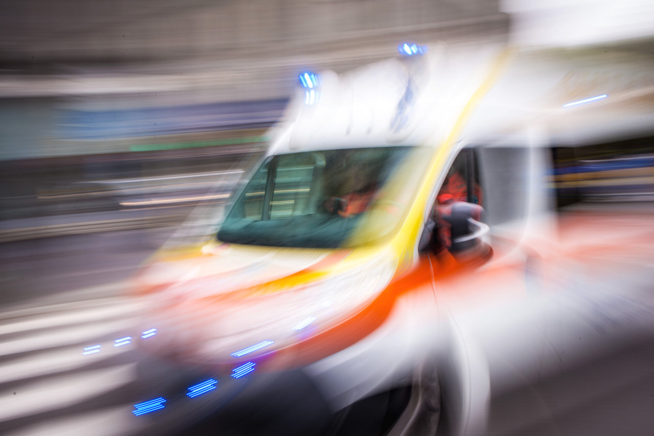 Un motociclista di 58 anni perde la vita in un incidente a Besana Brianza